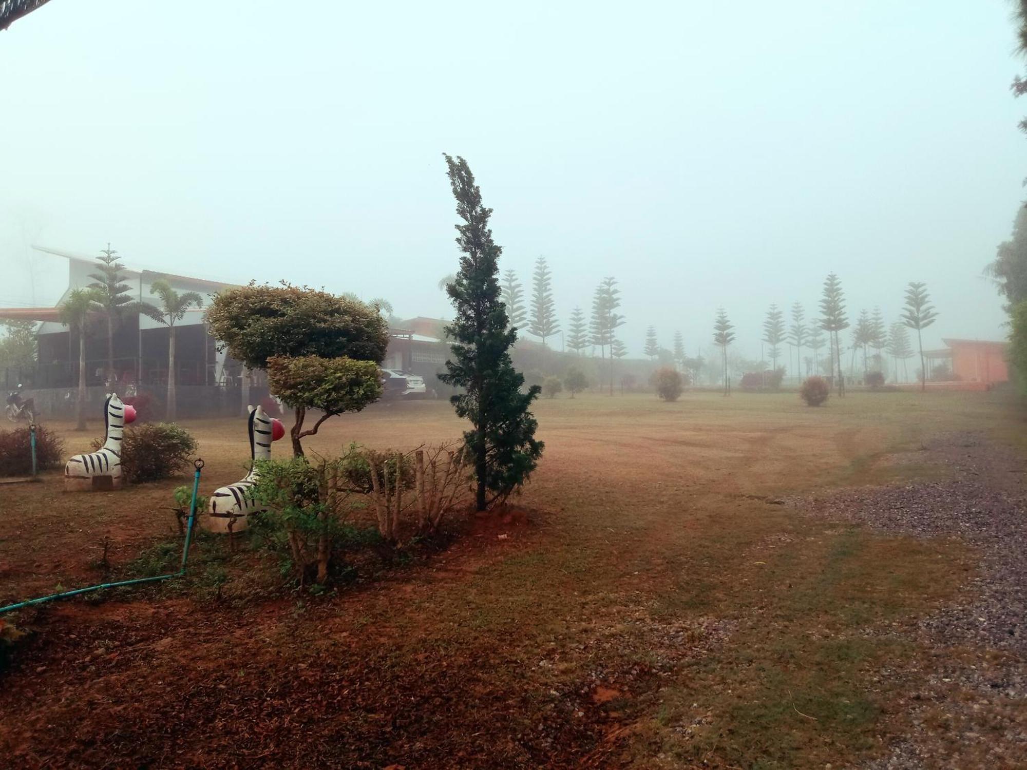 Vila เฟรนด์แคมป์ Khao Kho Exteriér fotografie