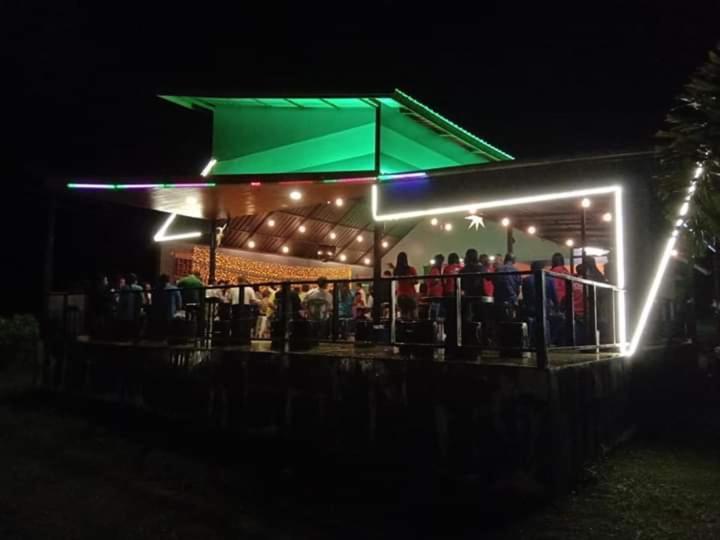 Vila เฟรนด์แคมป์ Khao Kho Pokoj fotografie